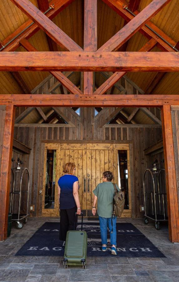 Headwaters Lodge At Eagle Ranch Resort อินเวอร์เมียร์ ภายนอก รูปภาพ